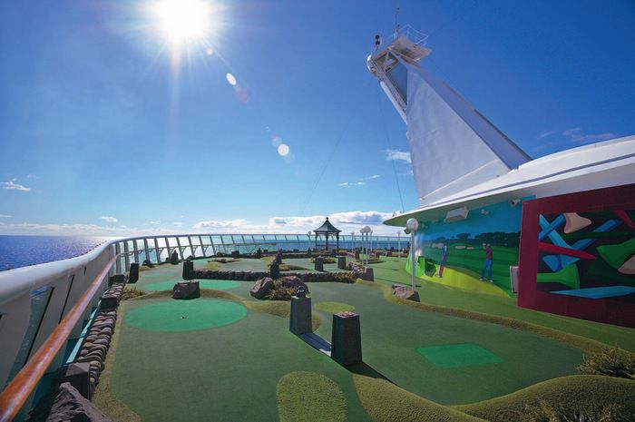Royal Caribbean International Mariner of the Seas Exterior Mini Golf.jpg